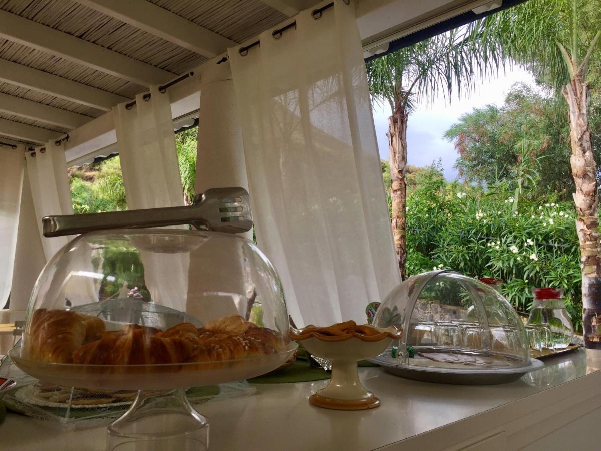 Casa Arcada Bed & Breakfast Vulcano  Bagian luar foto