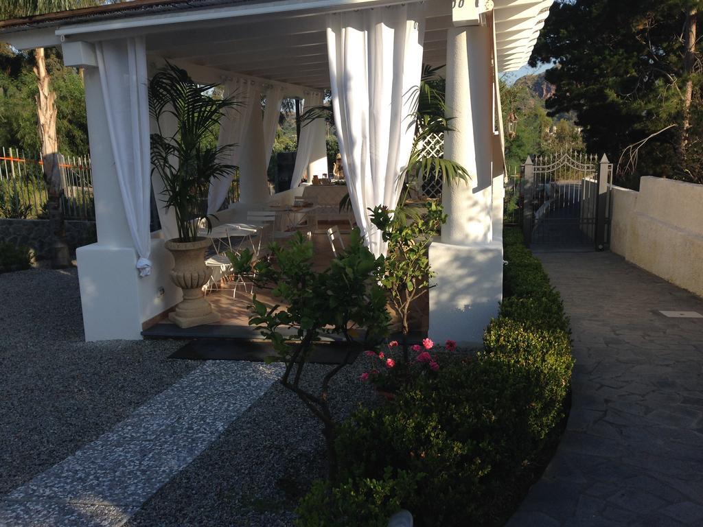 Casa Arcada Bed & Breakfast Vulcano  Bagian luar foto