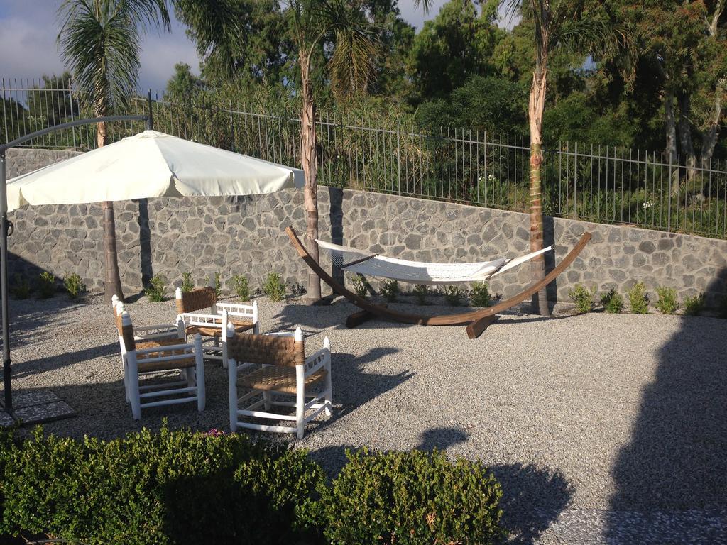 Casa Arcada Bed & Breakfast Vulcano  Bagian luar foto