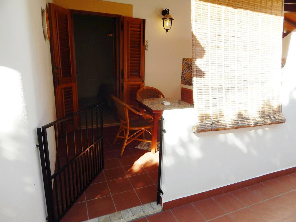 Casa Arcada Bed & Breakfast Vulcano  Bagian luar foto